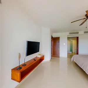 Hakuna Matata 725n At Mareazul Beachfront Apartamento
